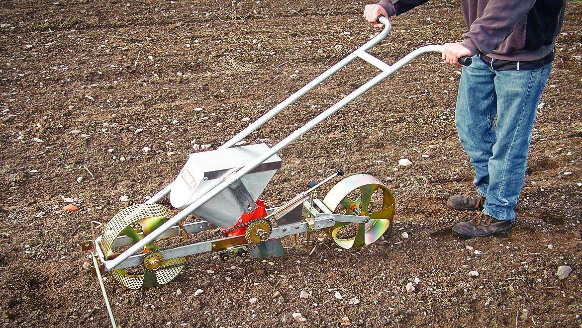 σπαρτική χειρός μίας γραμμής - single row manual seeder